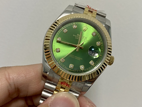 激安ロレックス背面デザイン